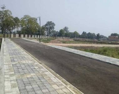 68312729_1_esidentialplotforsalesector52gurgaoninternalroads_600_900